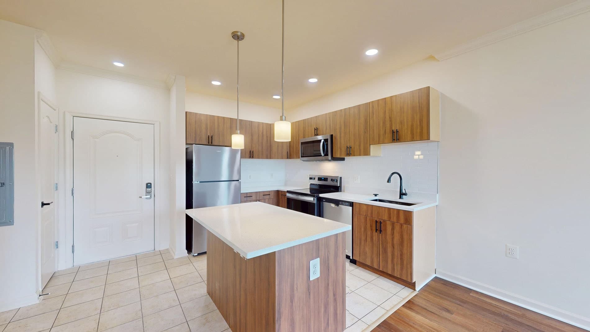 Signal Hill Apartment Homes 1 of 5