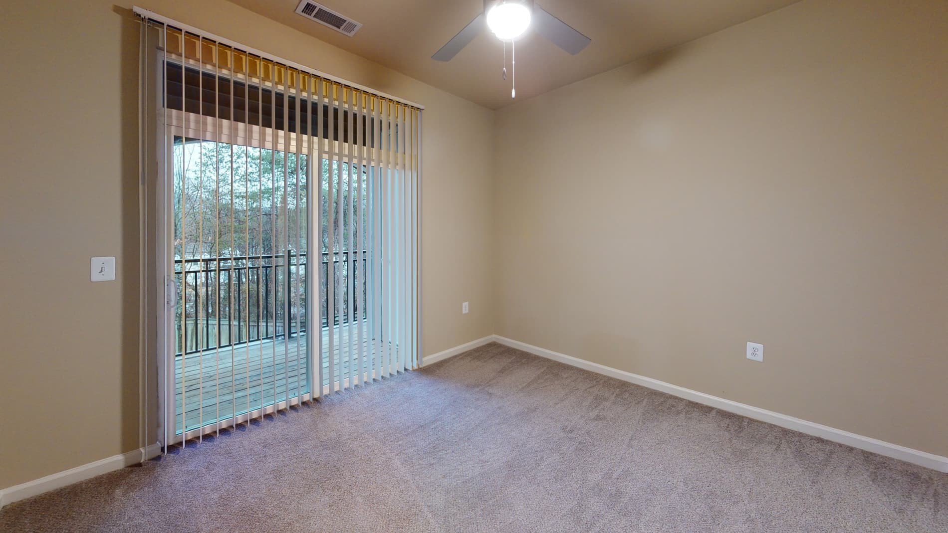 Signal Hill Apartment Homes 4 of 5