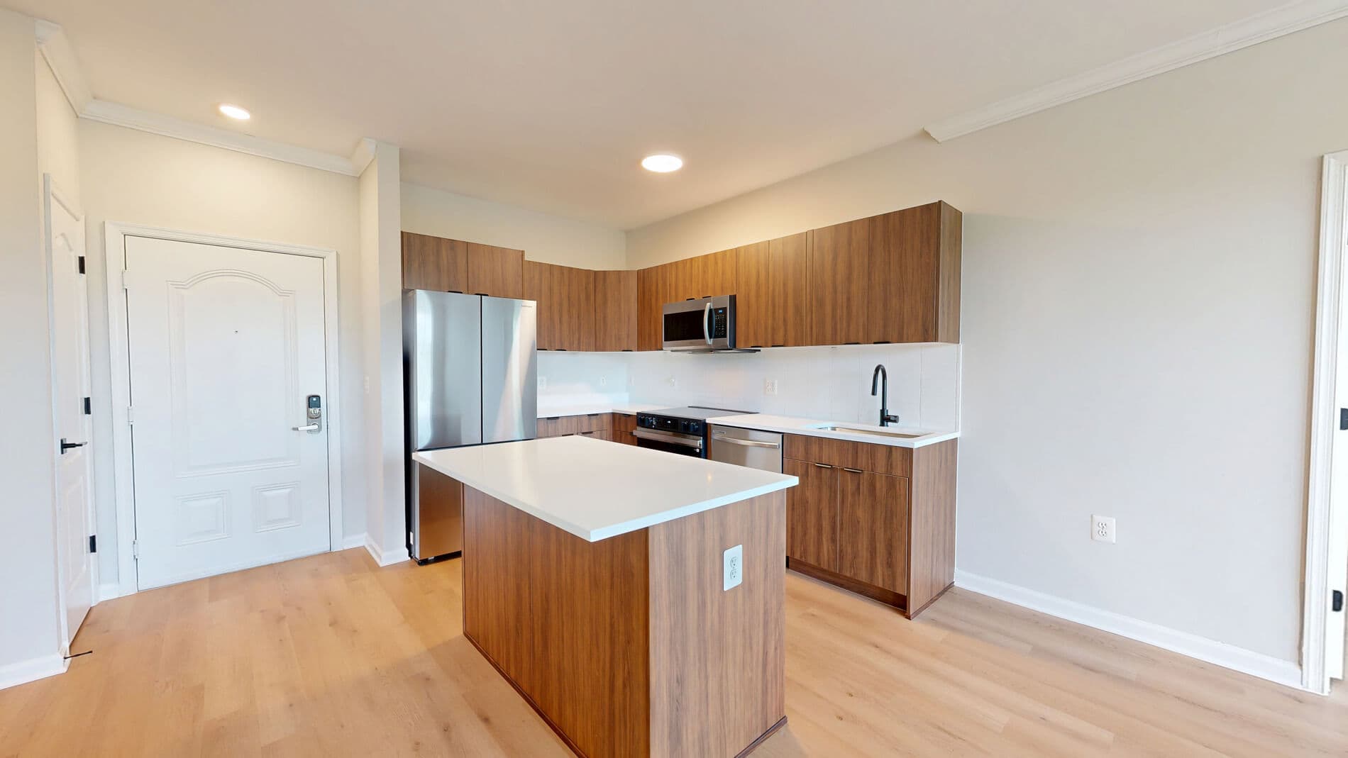 Signal Hill Apartment Homes 1 of 5