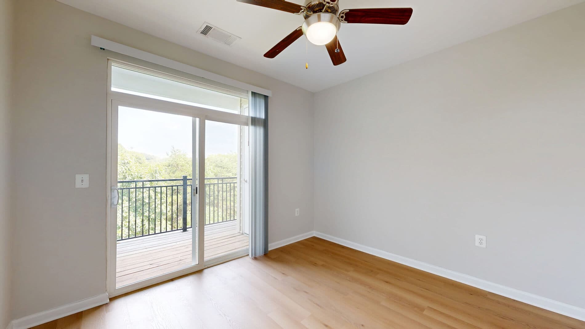 Signal Hill Apartment Homes 4 of 5