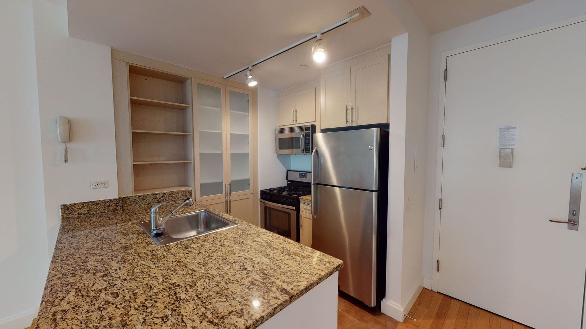 10 Hanover Square 3 of 5