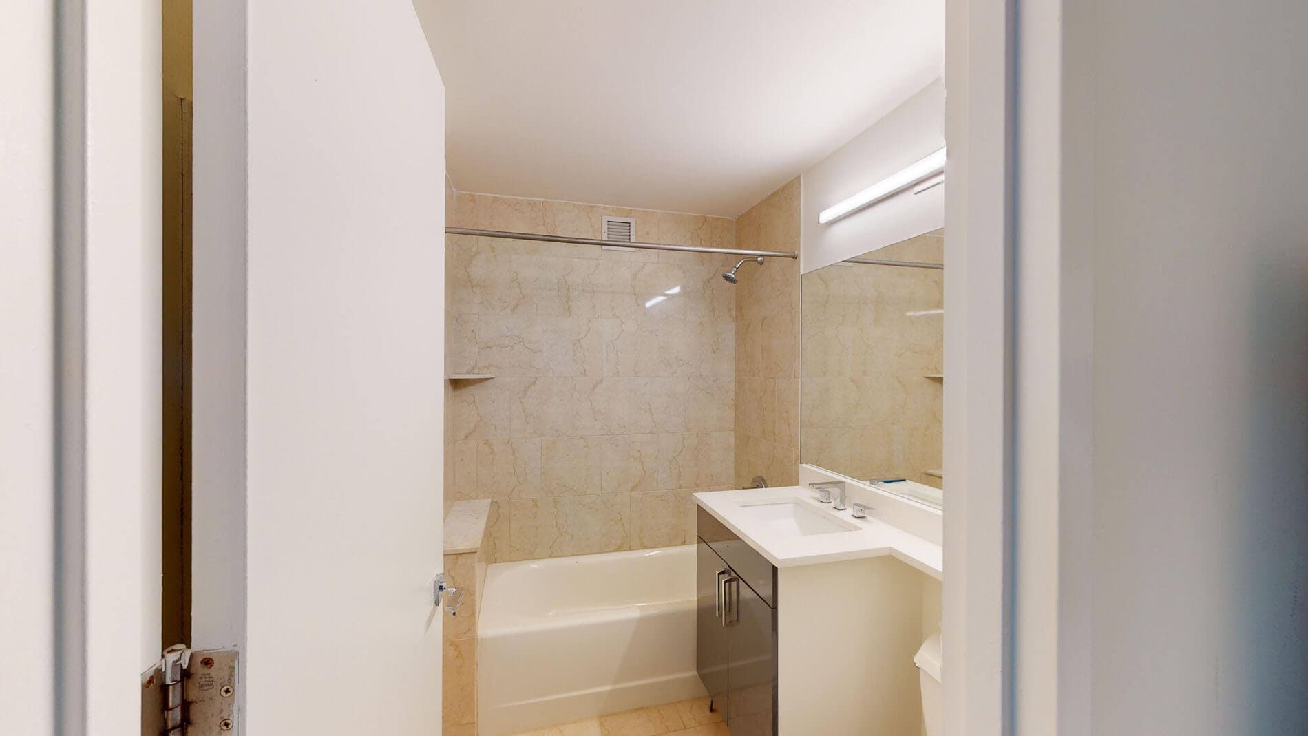 10 Hanover Square 4 of 5