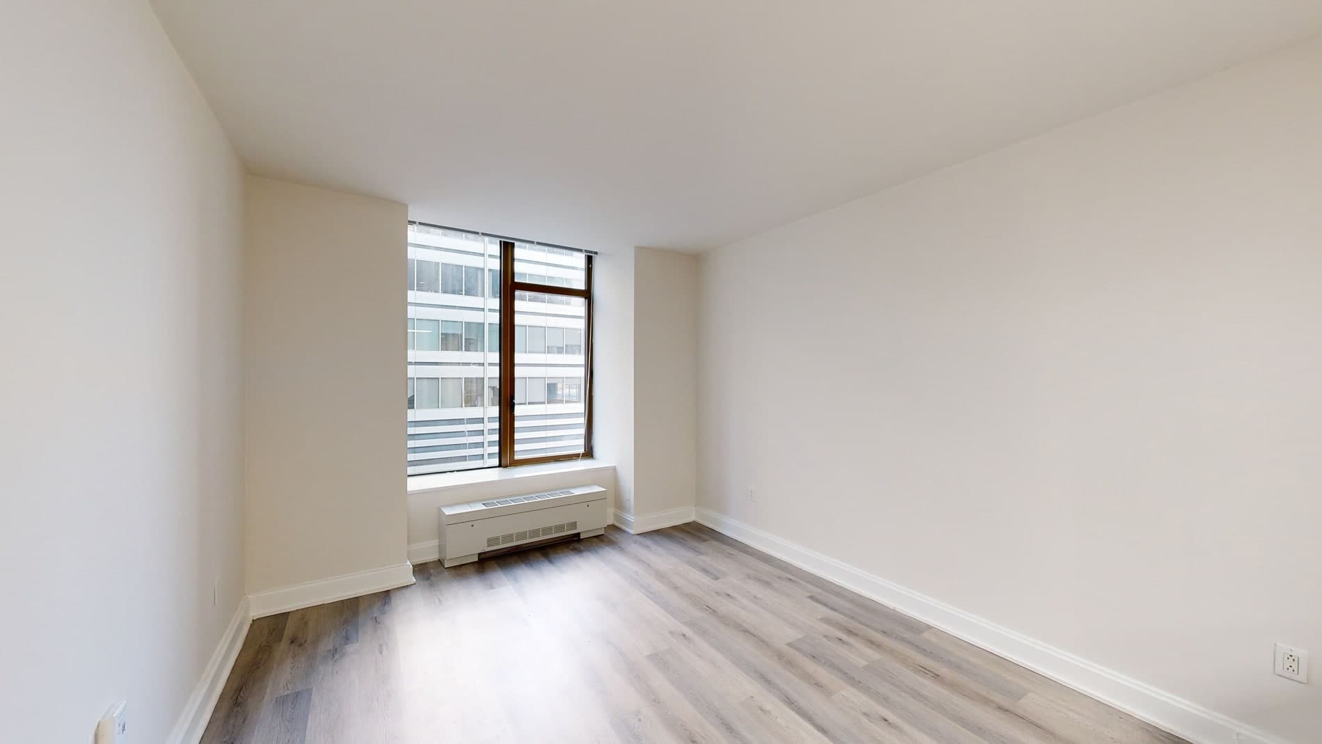 10 Hanover Square 2 of 5