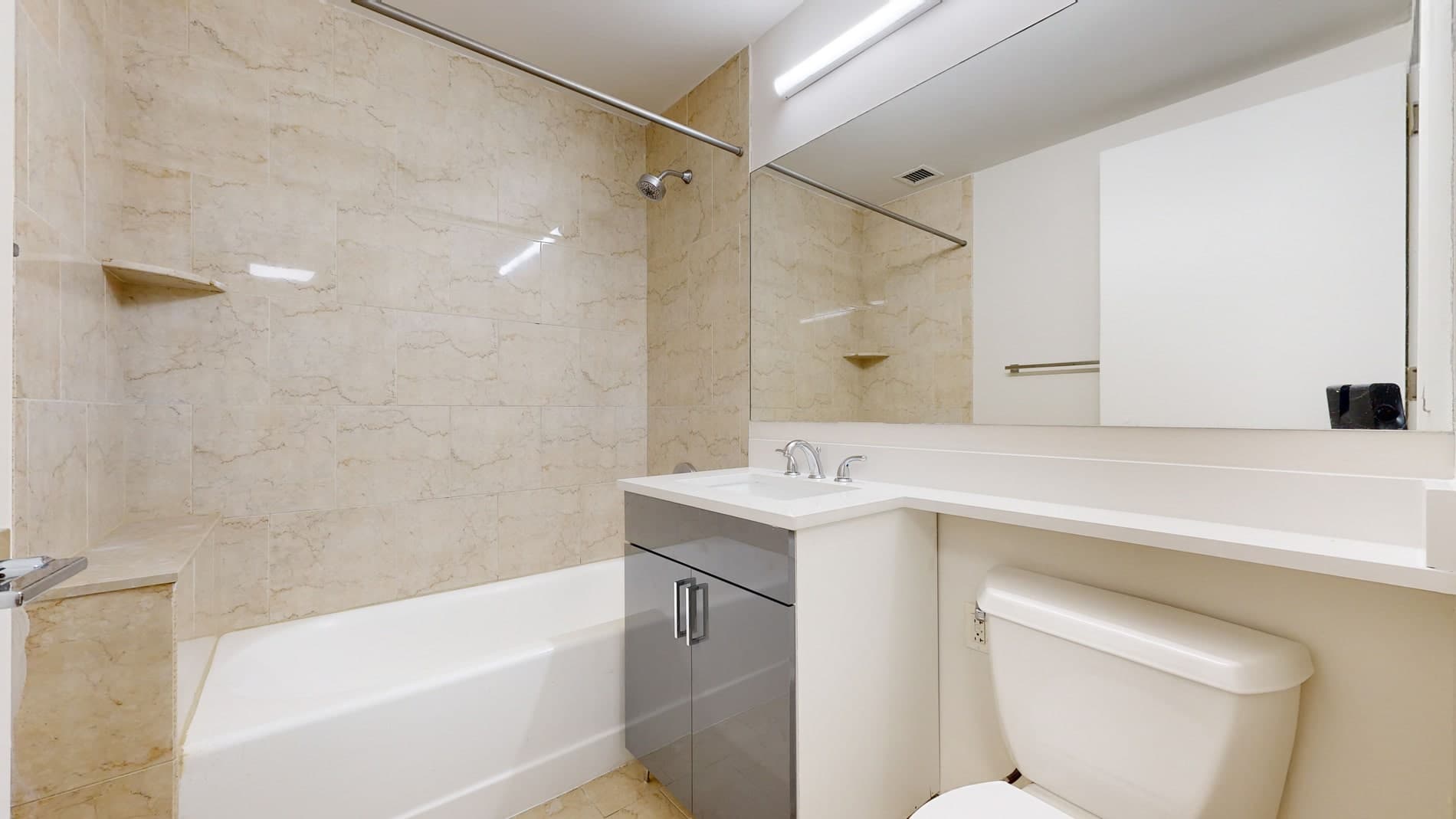 10 Hanover Square 4 of 5