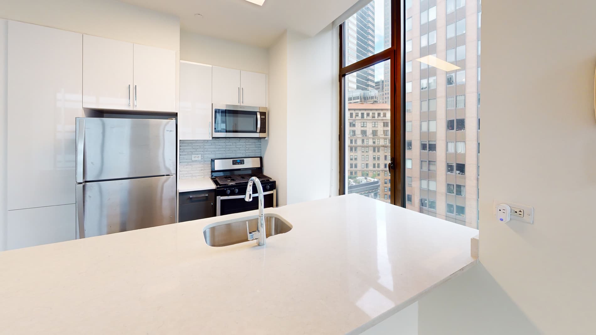 10 Hanover Square 1 of 5