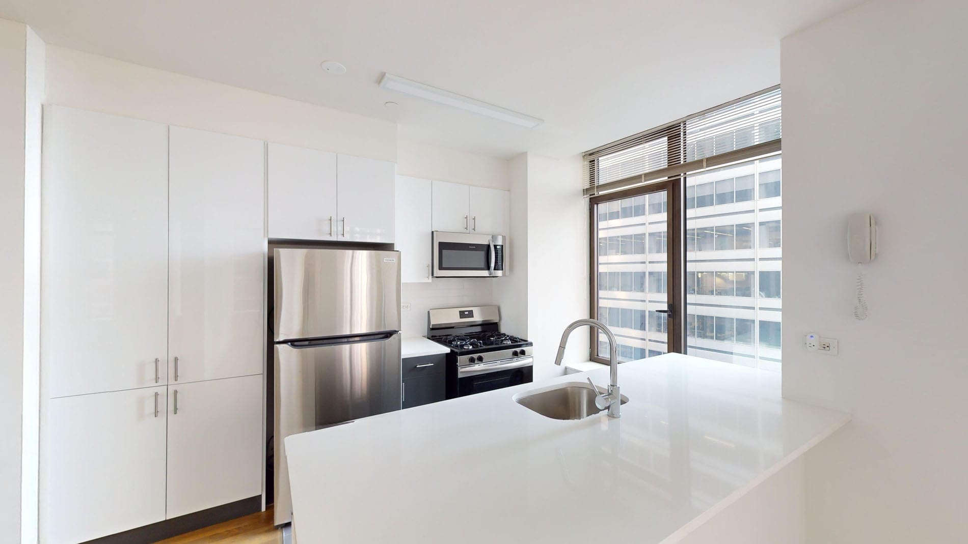 10 Hanover Square 1 of 5