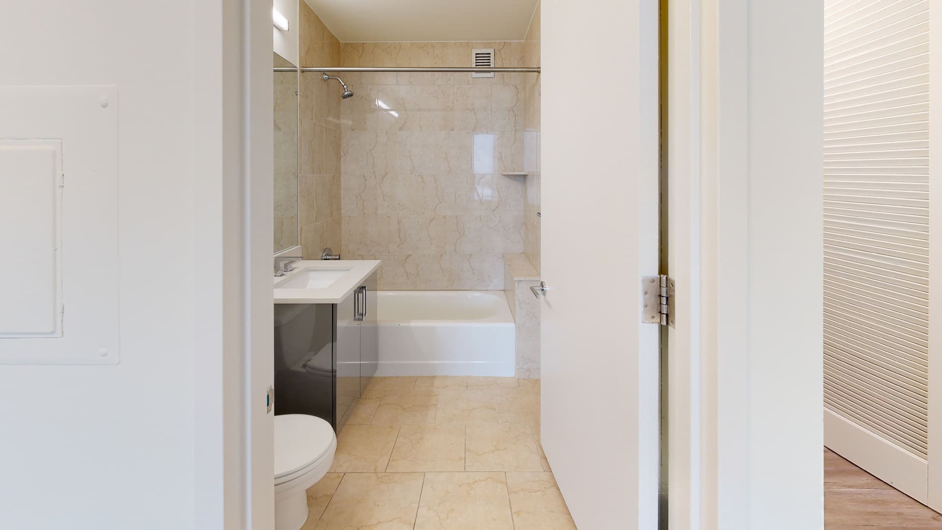 10 Hanover Square 4 of 5