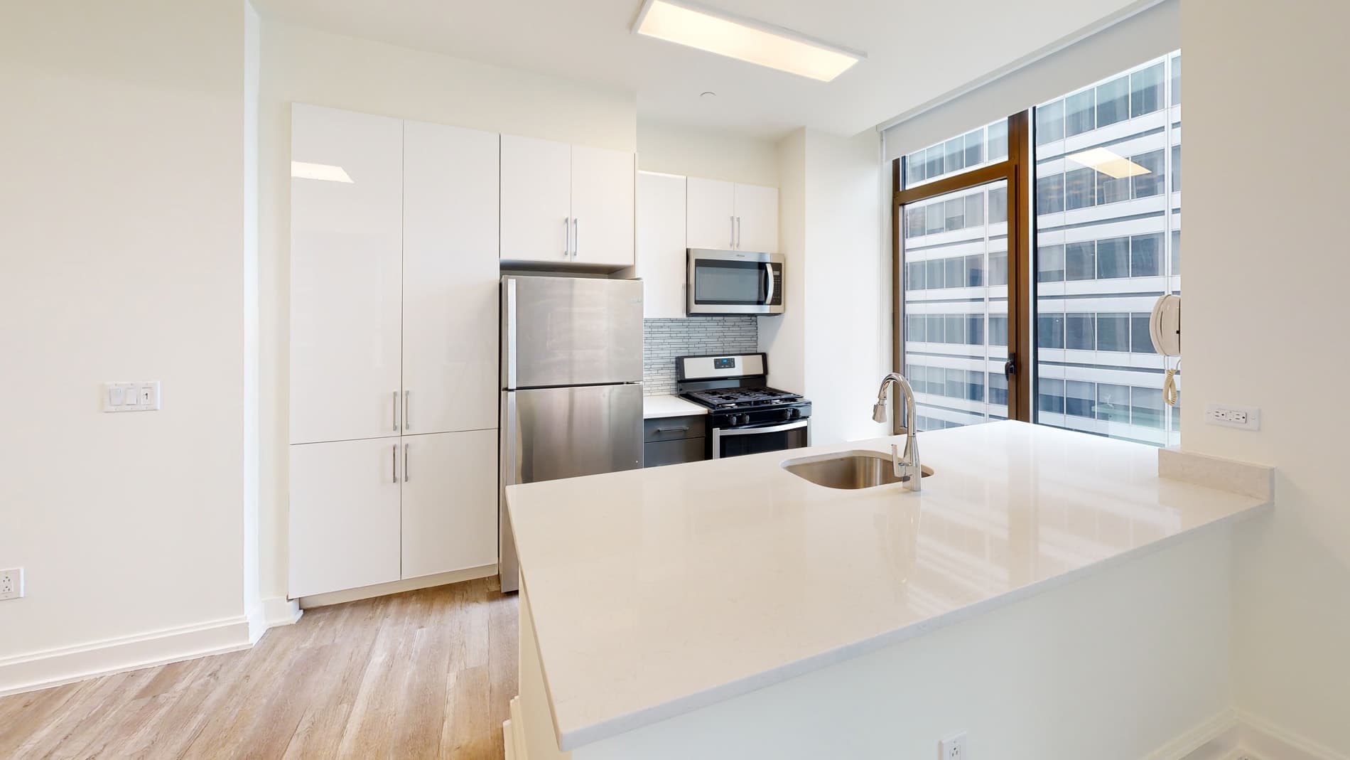 10 Hanover Square 1 of 5