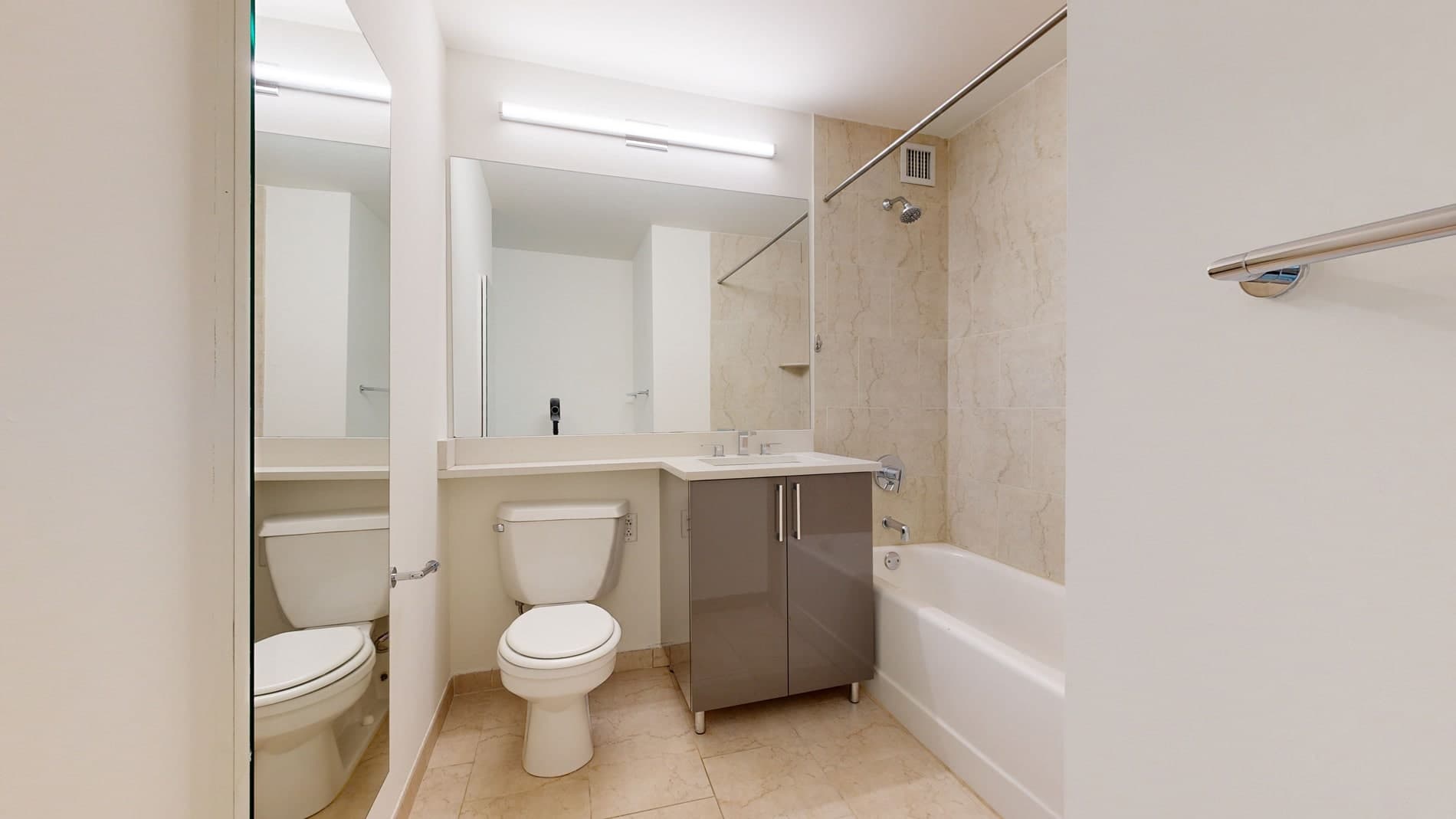 10 Hanover Square 3 of 4