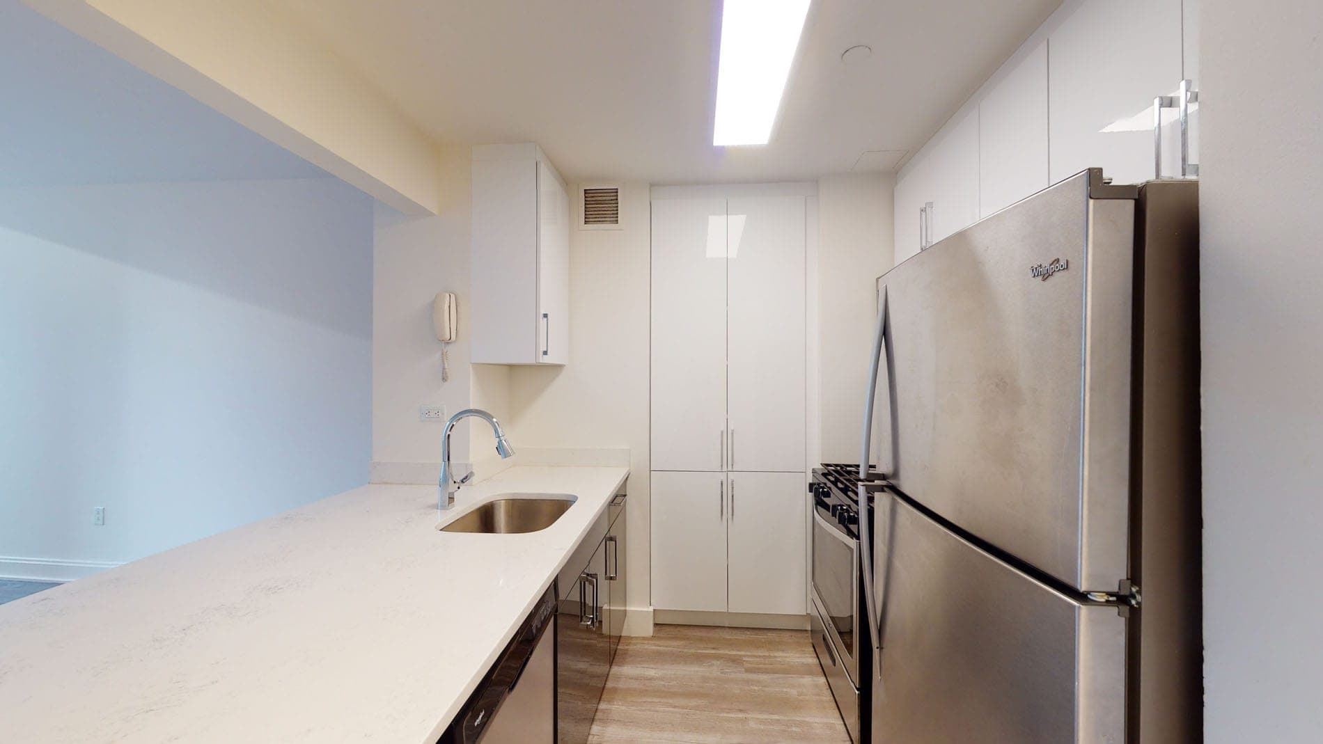 10 Hanover Square 1 of 4