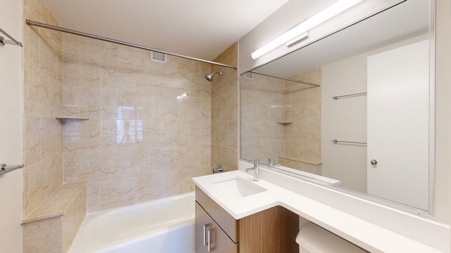 10 Hanover Square 4 of 5