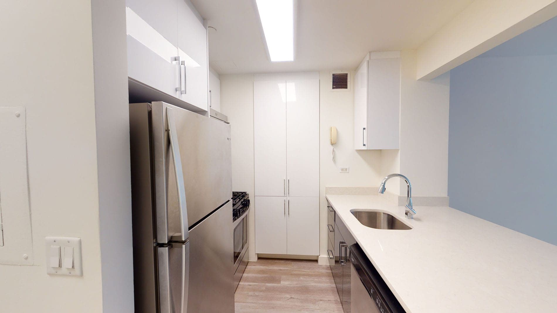 10 Hanover Square 1 of 5