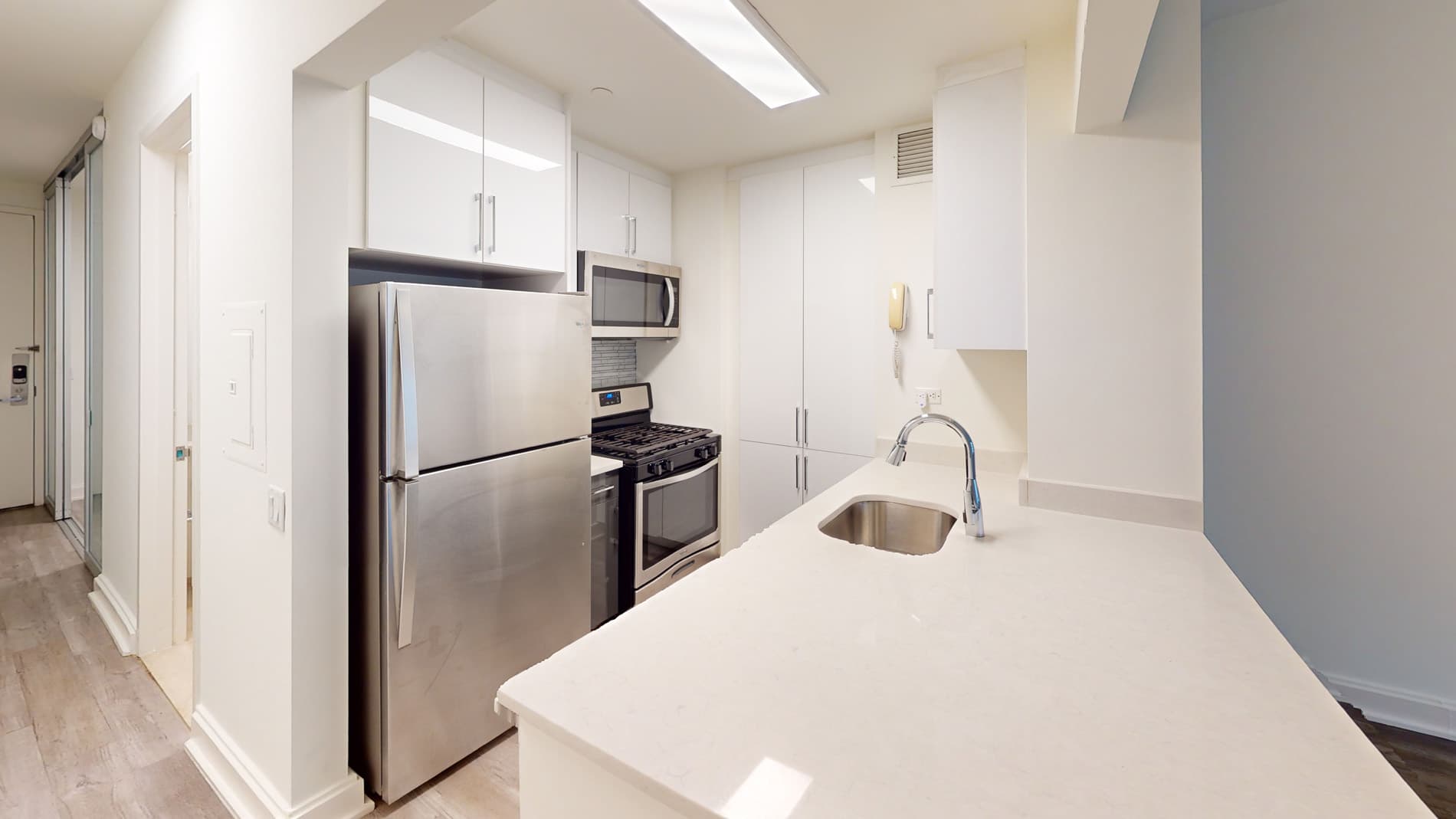 10 Hanover Square 1 of 5