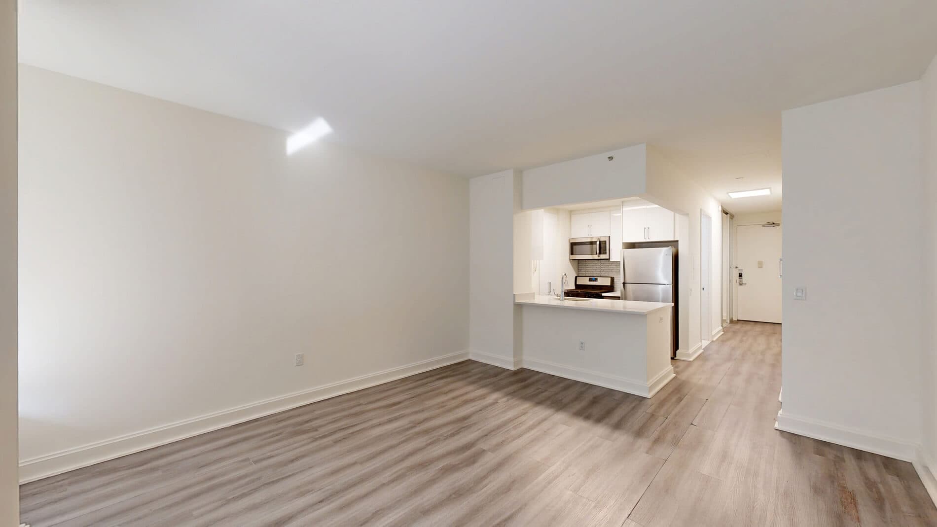 10 Hanover Square 3 of 5