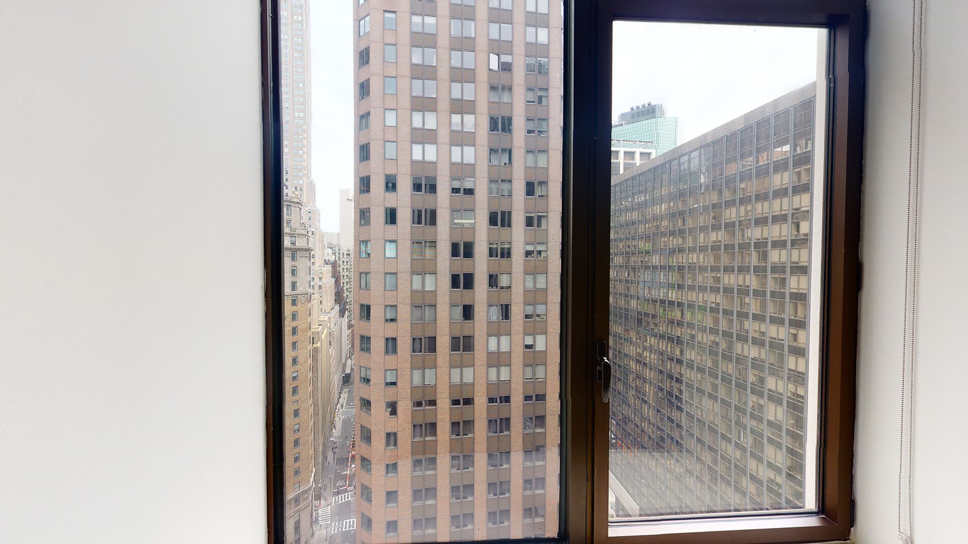 10 Hanover Square 3 of 5