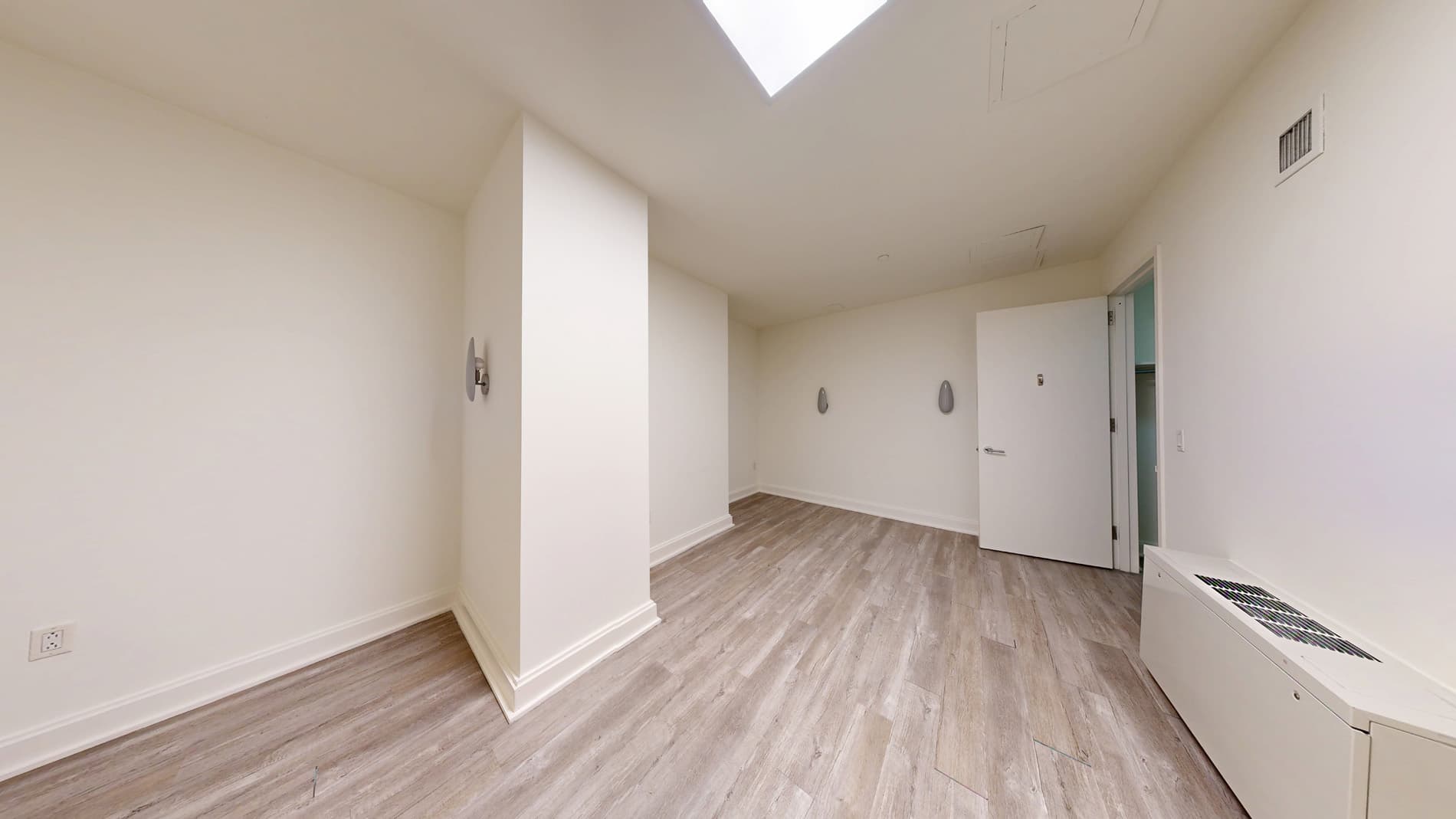 10 Hanover Square 4 of 5