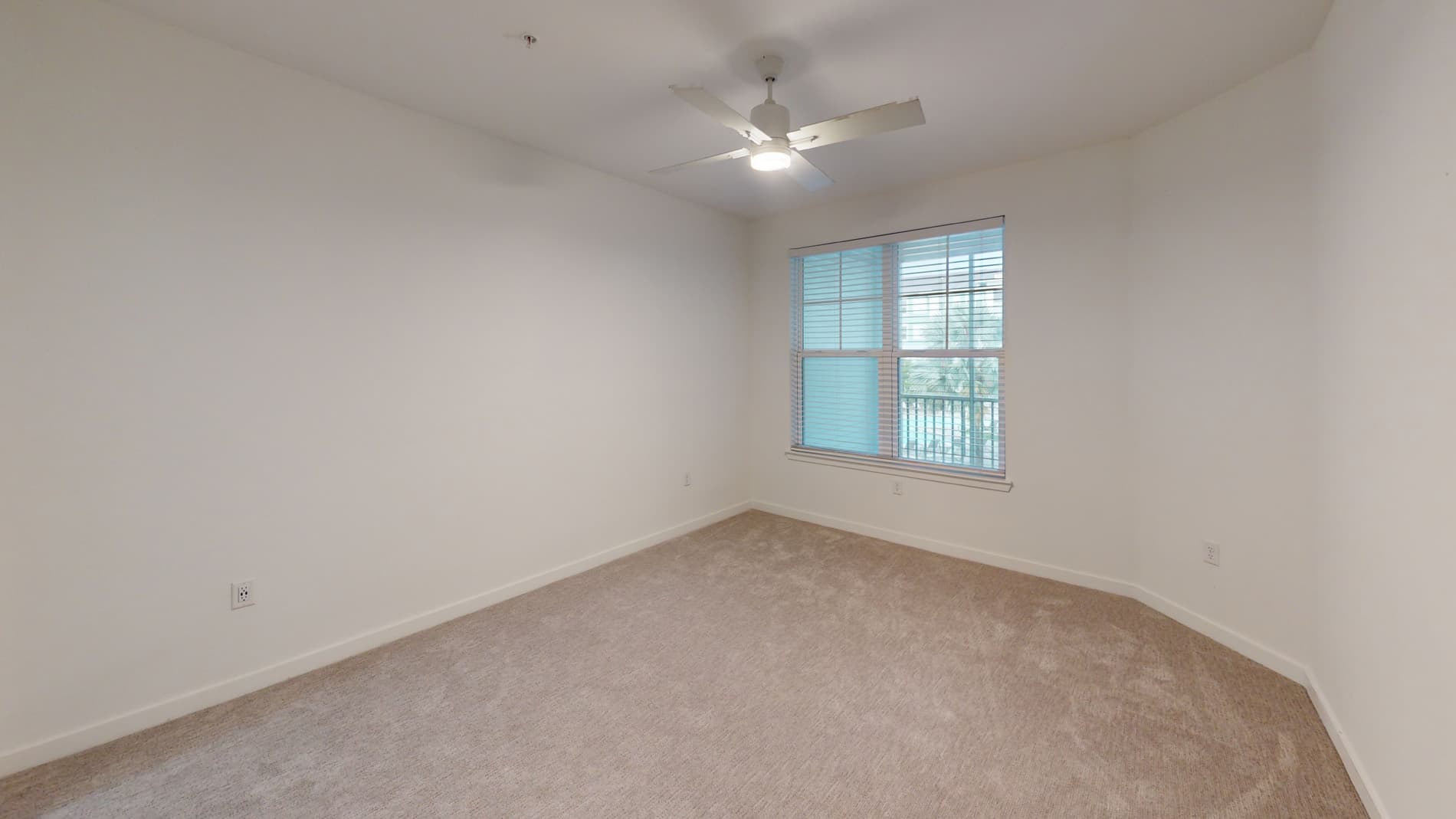 Essex Luxe Apartments 4 of 5