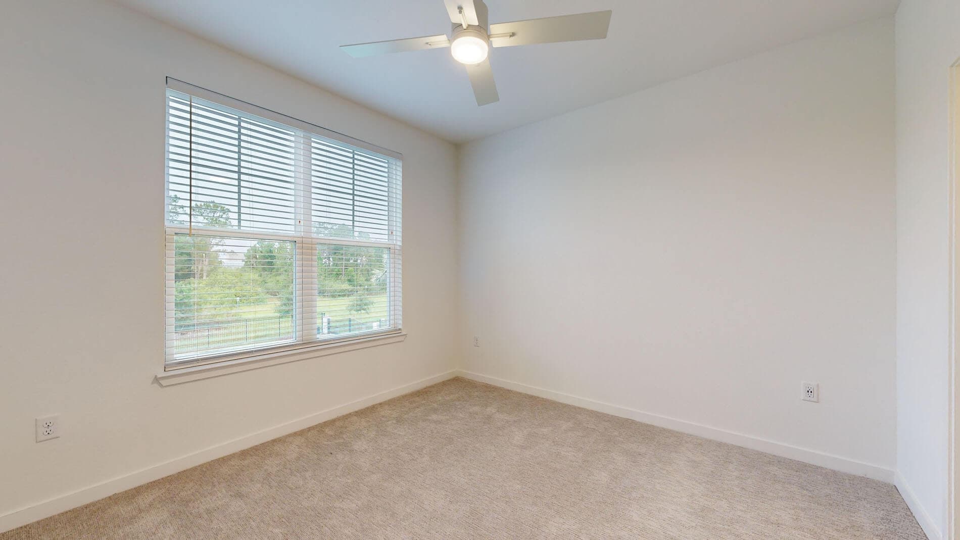 Essex Luxe Apartments 4 of 5