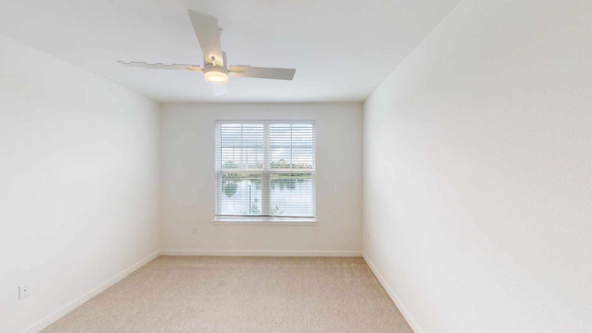 Essex Luxe Apartments 4 of 5