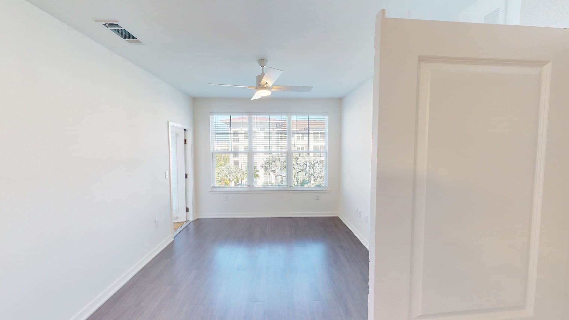 Essex Luxe Apartments 2 of 5