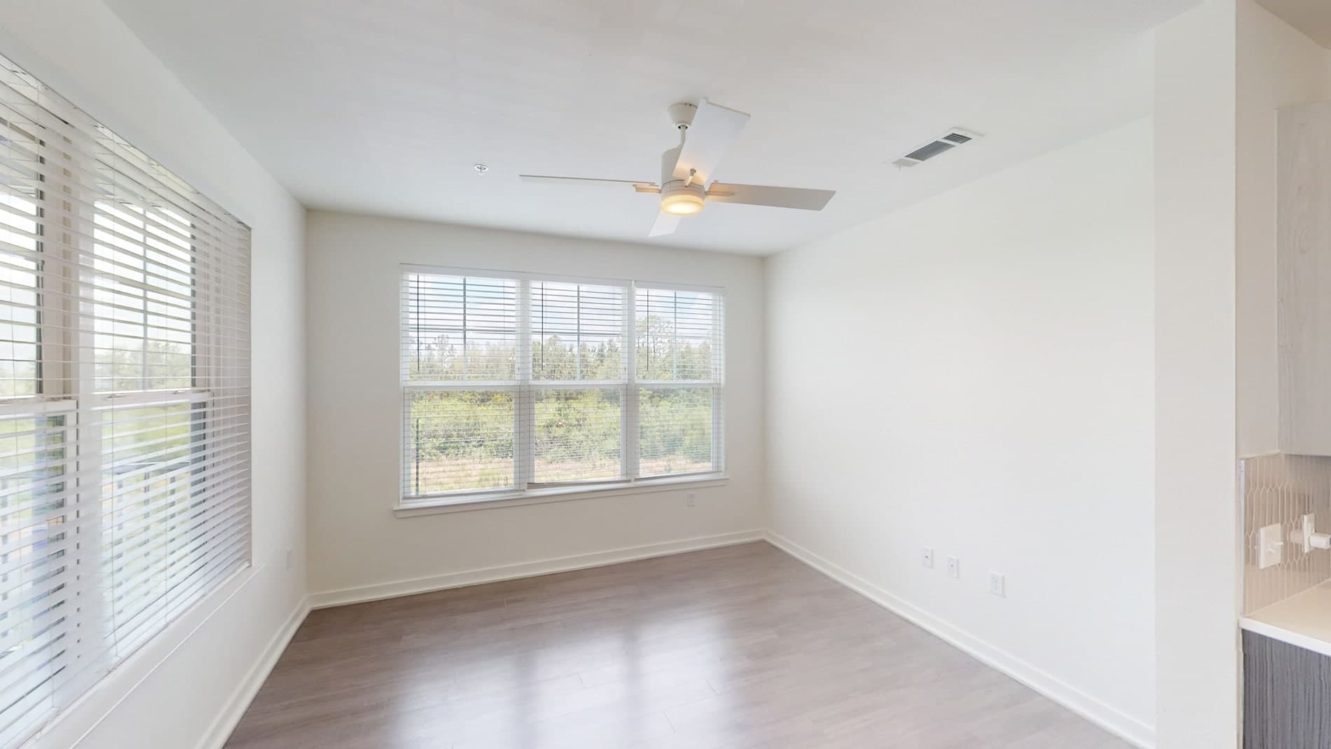 Essex Luxe Apartments 2 of 5