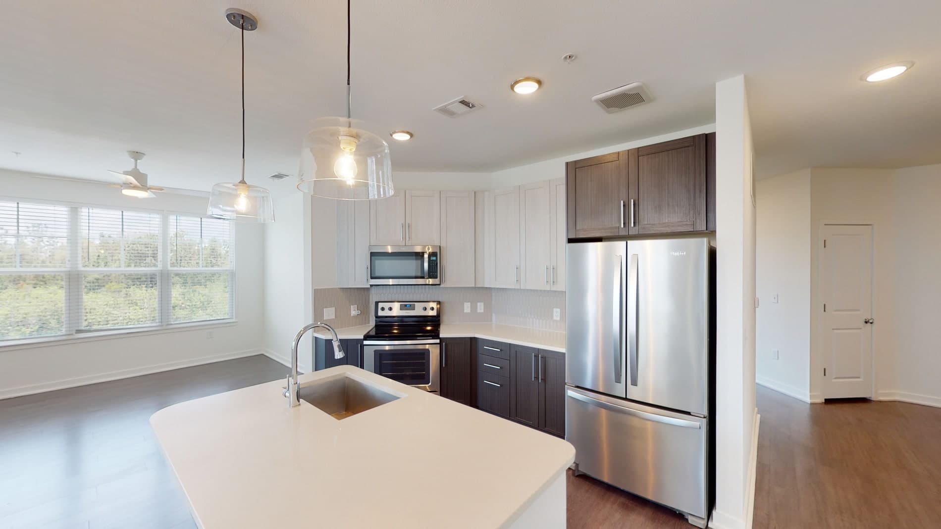 Essex Luxe Apartments 1 of 5
