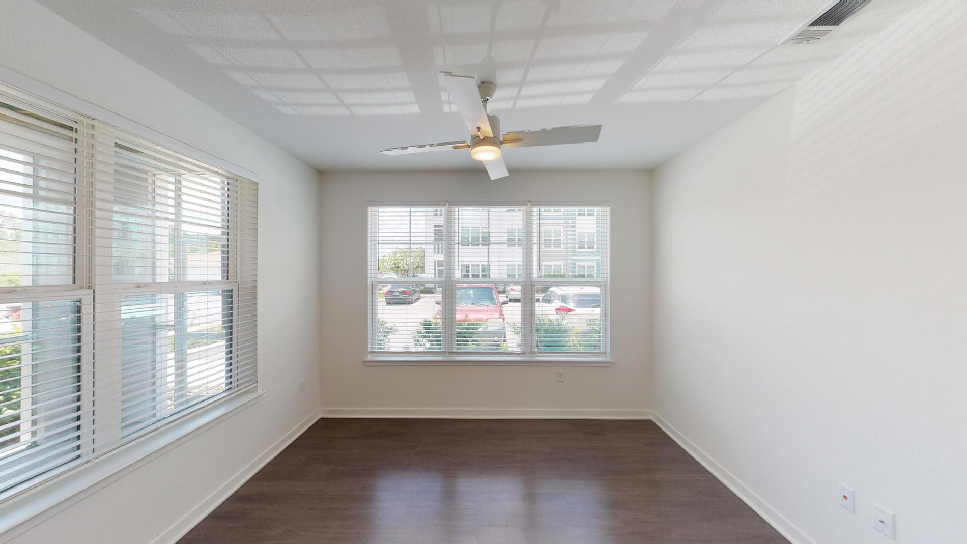 Essex Luxe Apartments 2 of 5