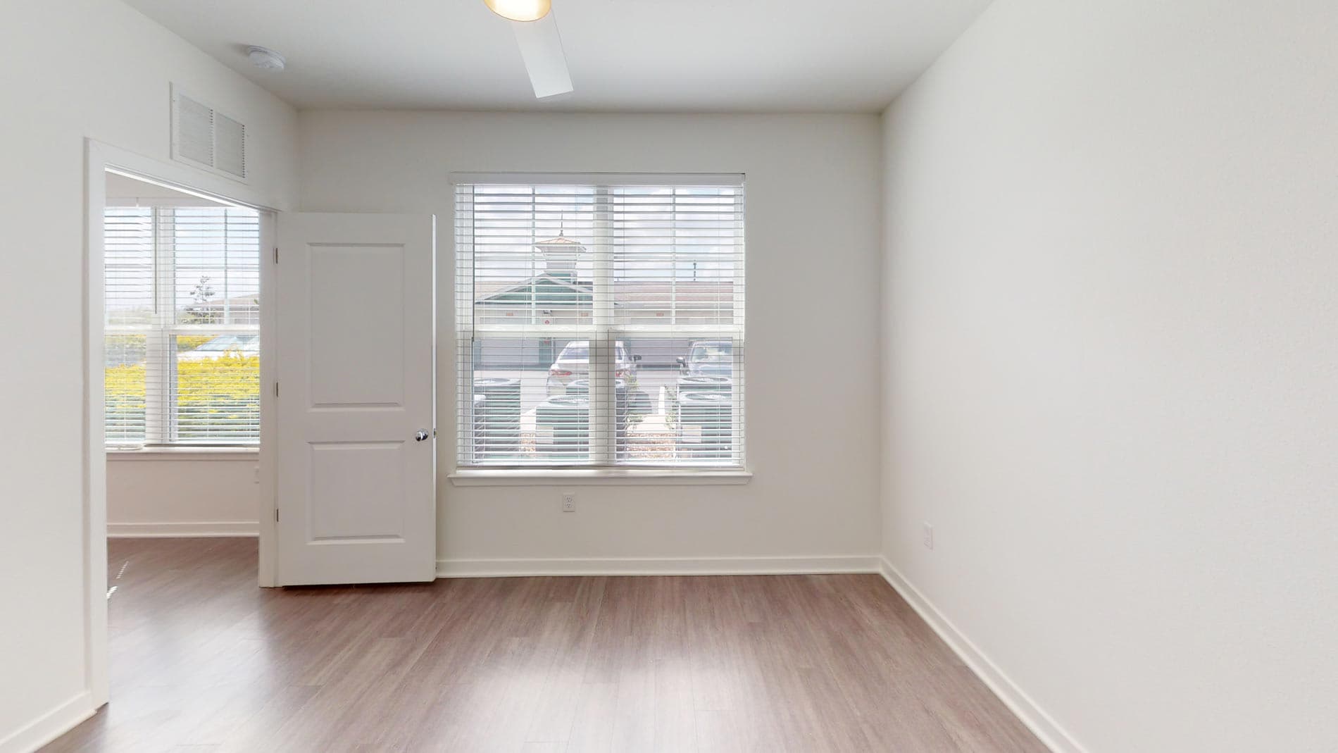Essex Luxe Apartments 3 of 5