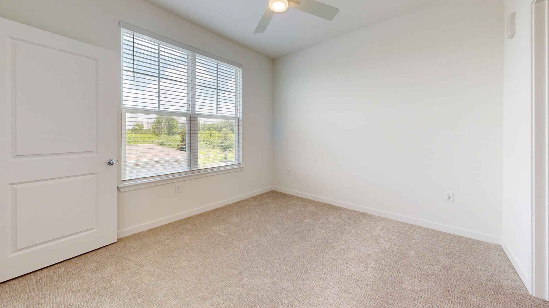 Essex Luxe Apartments 3 of 5