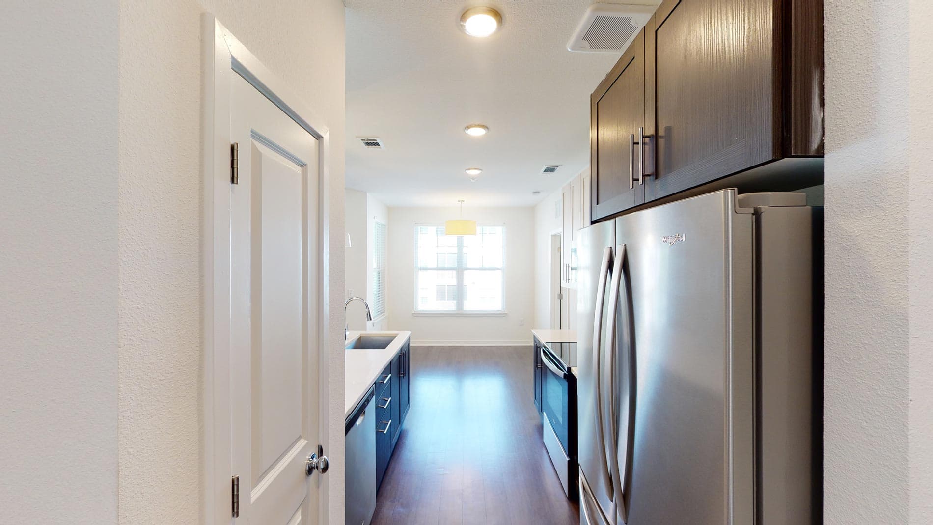 Essex Luxe Apartments 1 of 5