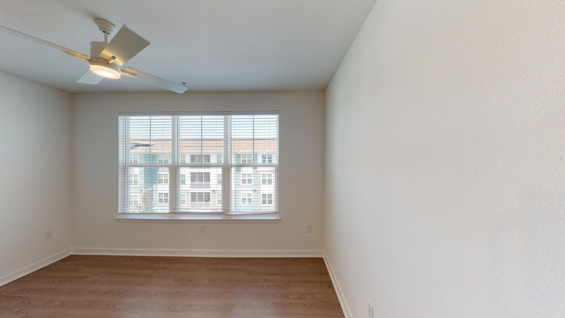 Essex Luxe Apartments 2 of 5