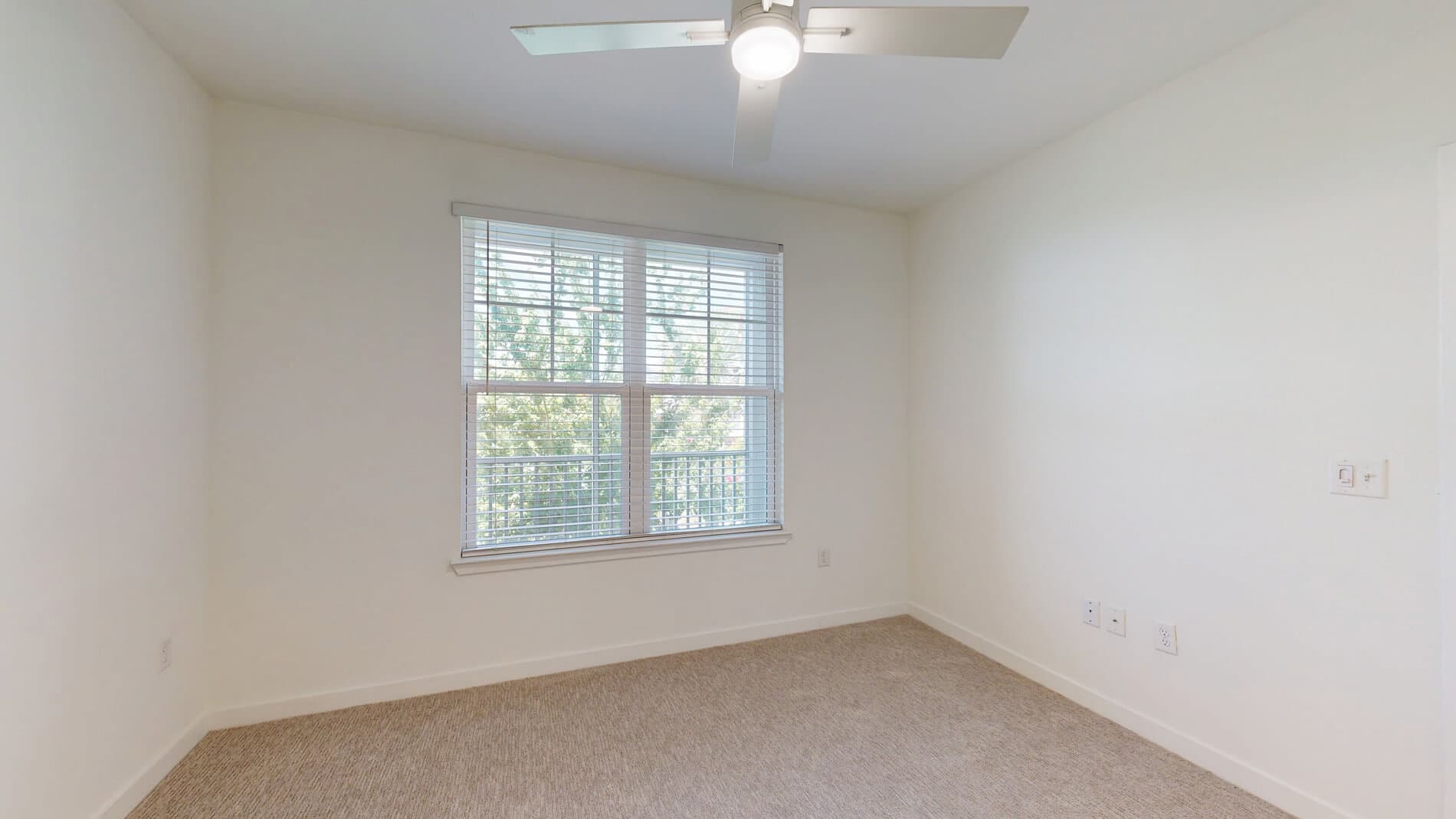 Essex Luxe Apartments 4 of 5