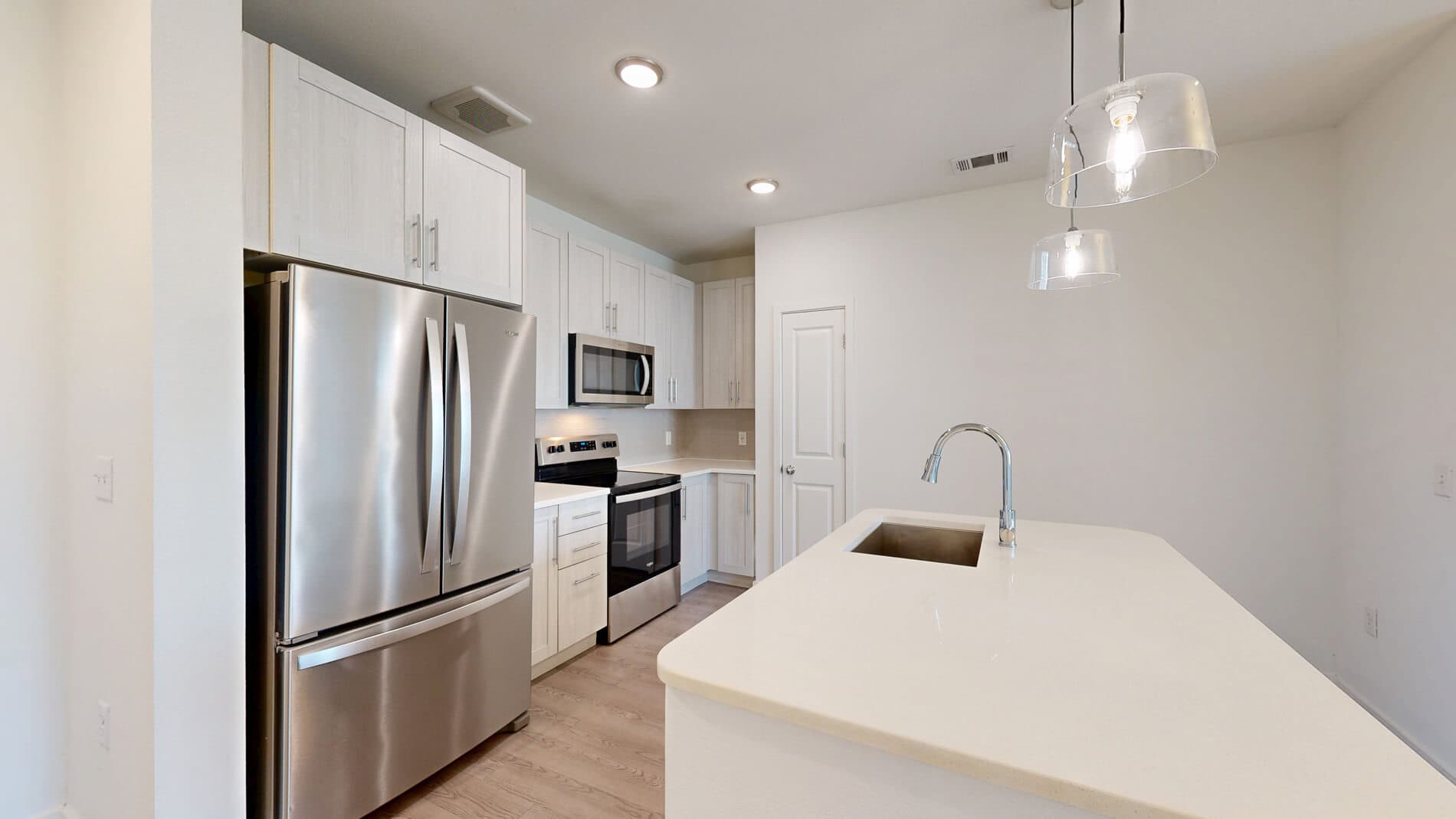 Essex Luxe Apartments 1 of 5