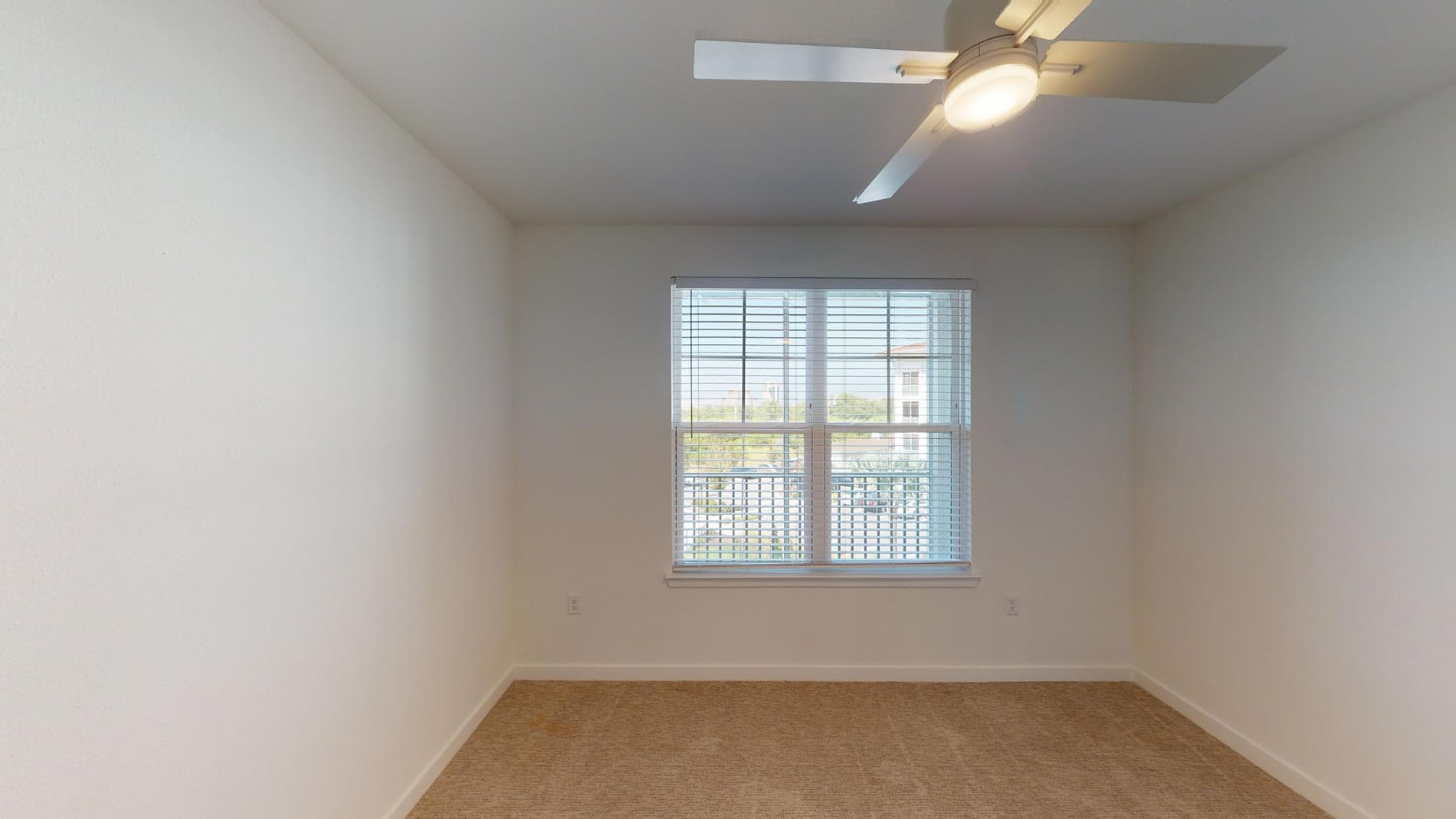 Essex Luxe Apartments 4 of 5