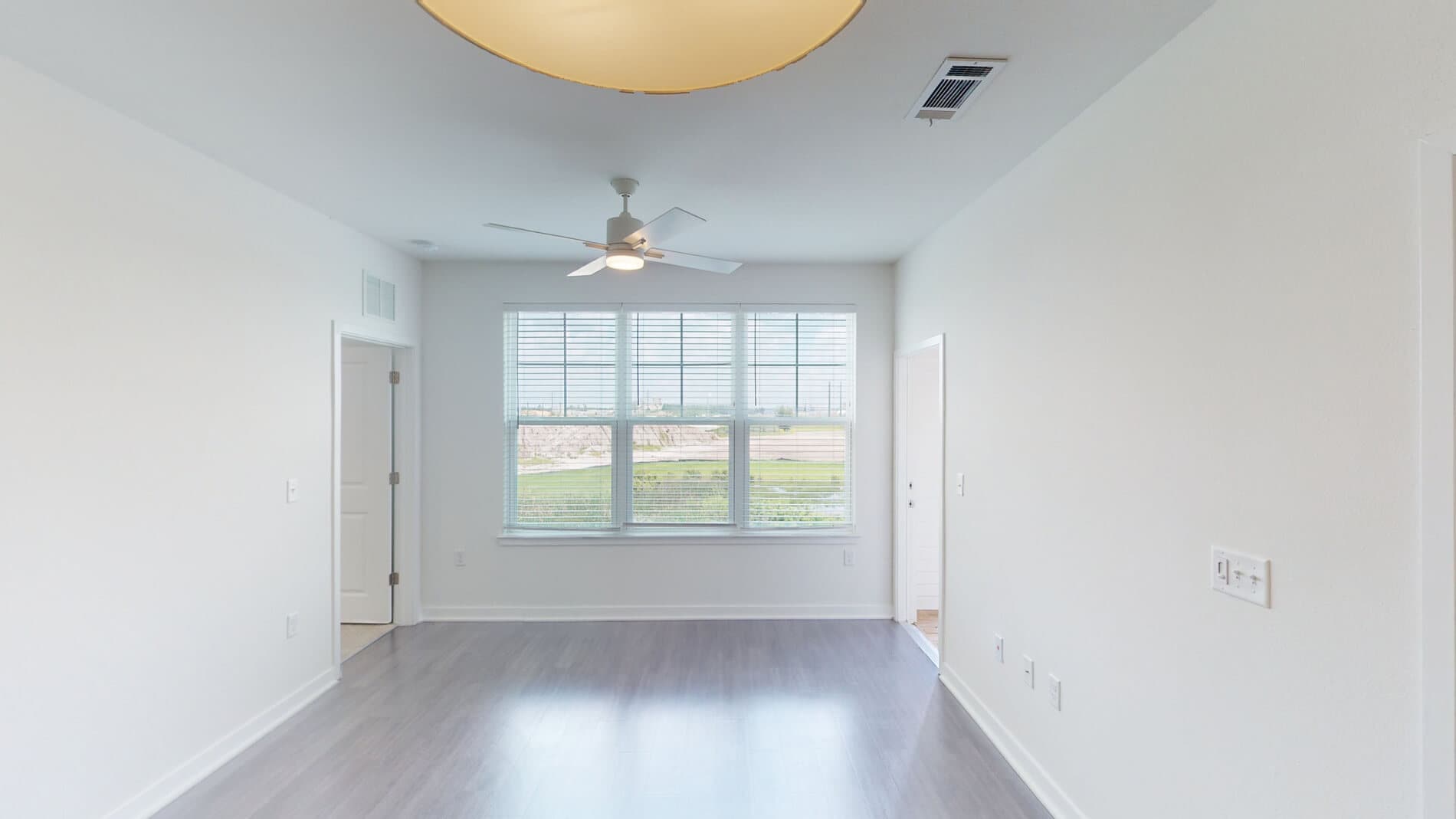 Essex Luxe Apartments 2 of 5