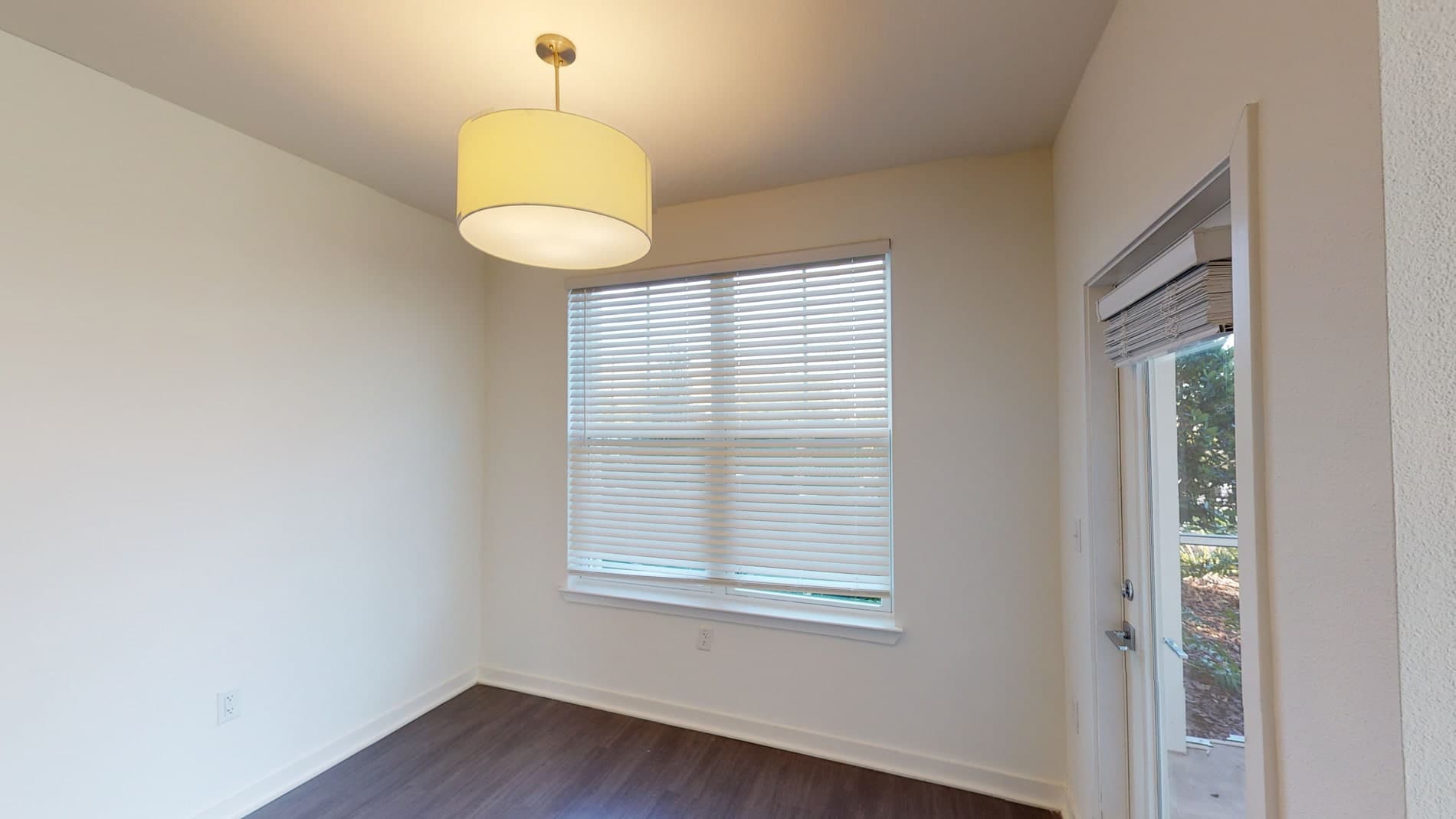 Essex Luxe Apartments 3 of 5
