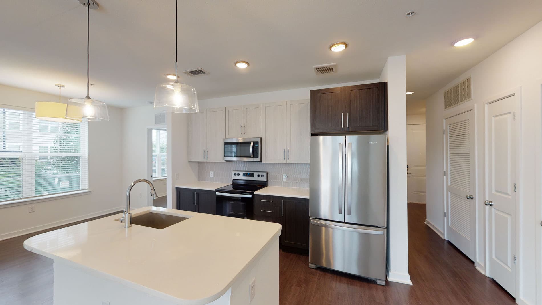 Essex Luxe Apartments 2 of 5