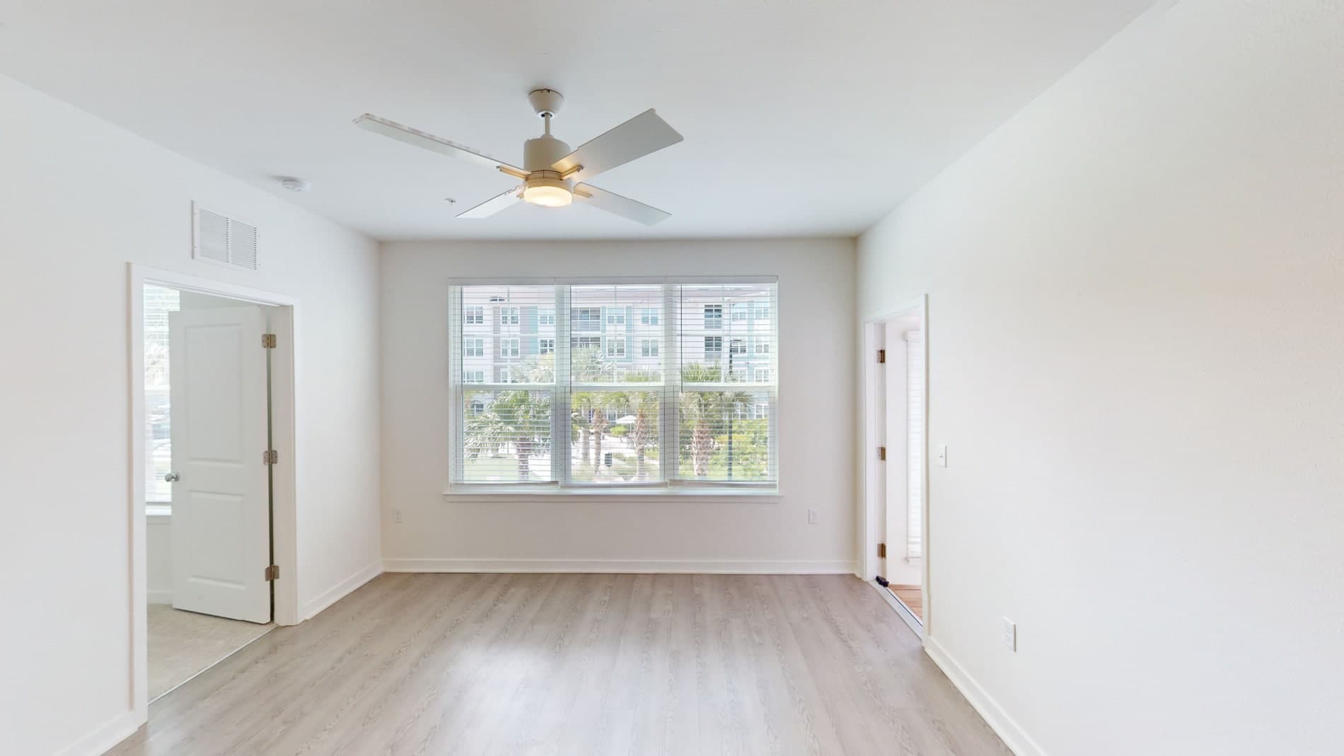 Essex Luxe Apartments 2 of 5