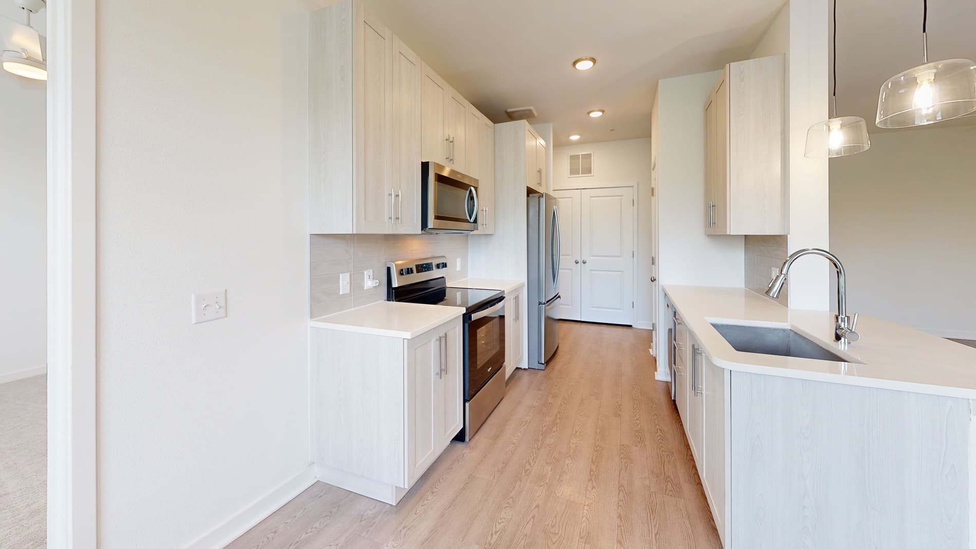 Essex Luxe Apartments 1 of 5