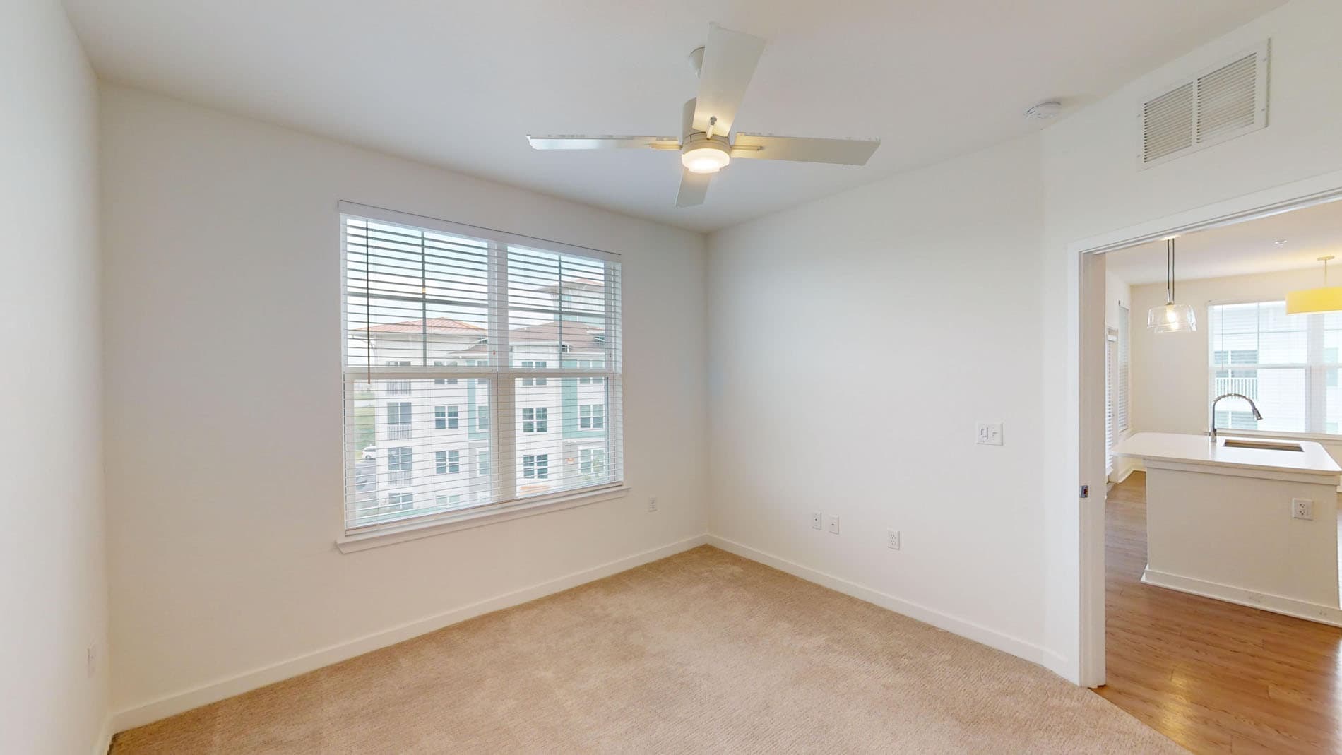 Essex Luxe Apartments 4 of 5