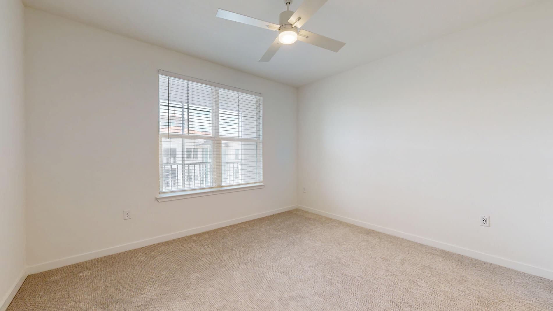 Essex Luxe Apartments 4 of 5