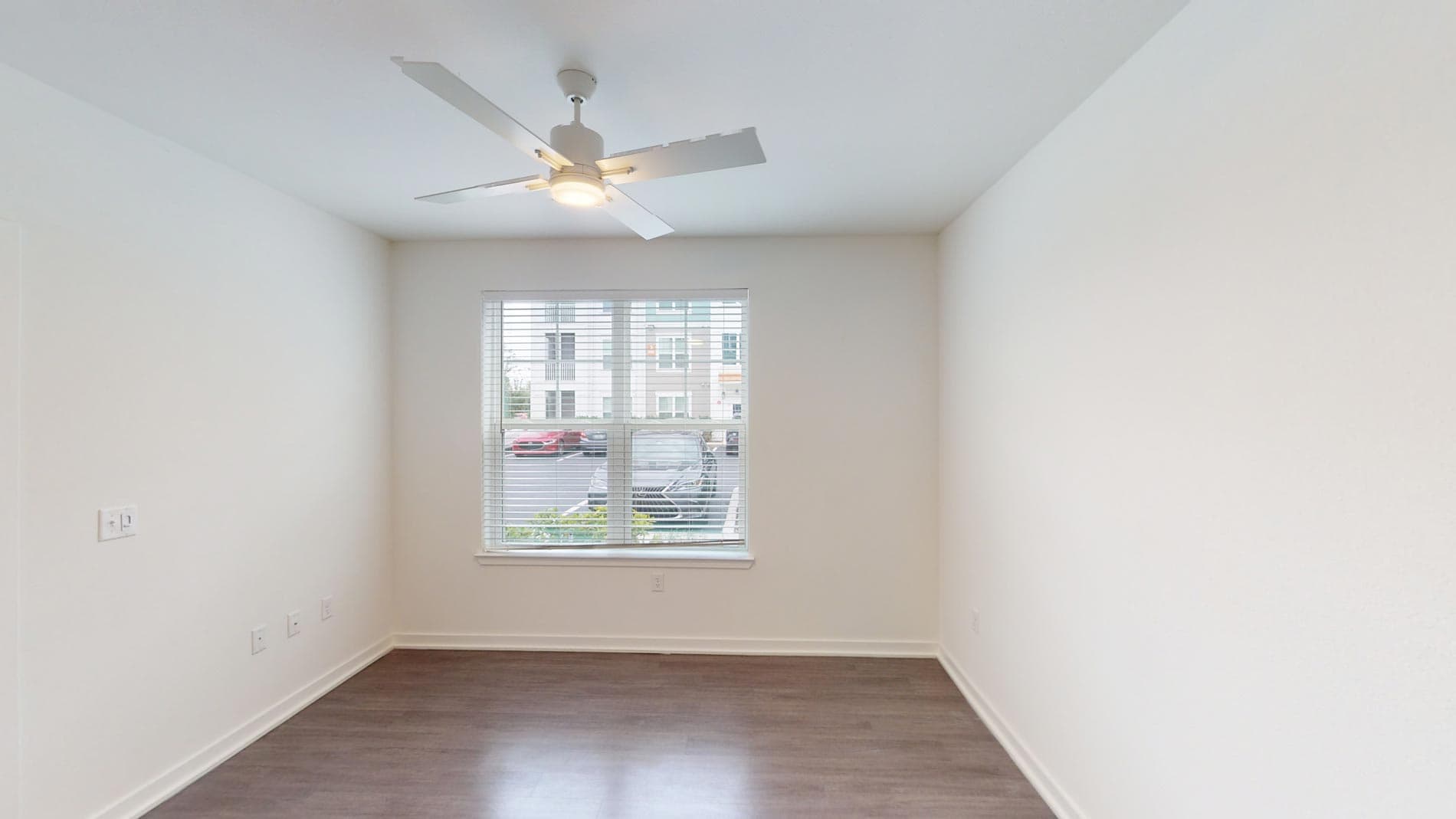 Essex Luxe Apartments 4 of 5