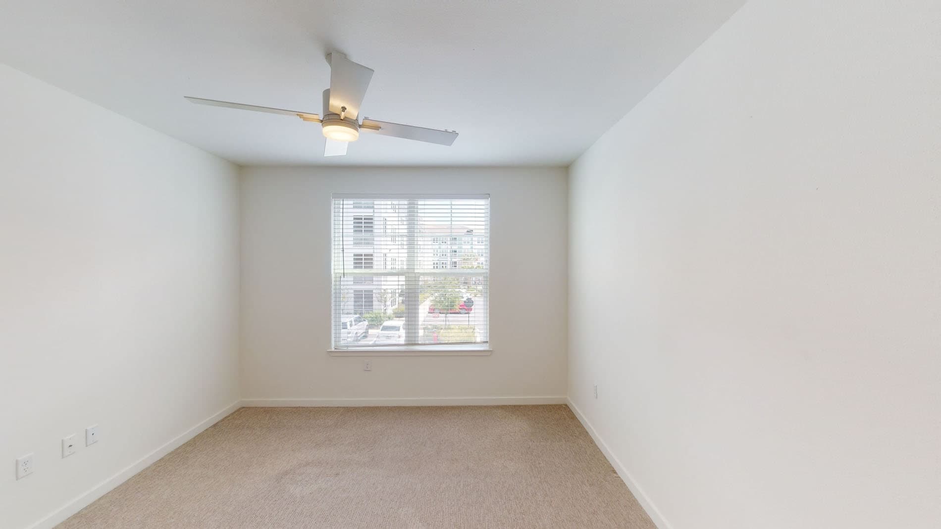 Essex Luxe Apartments 4 of 5