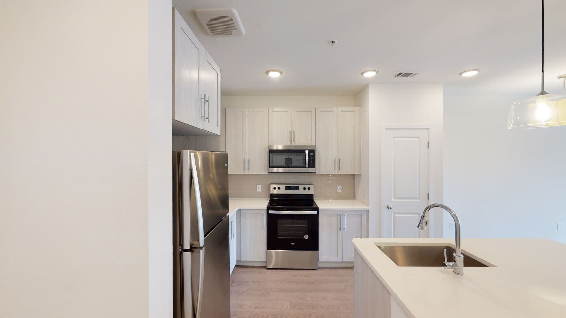 Essex Luxe Apartments 1 of 5