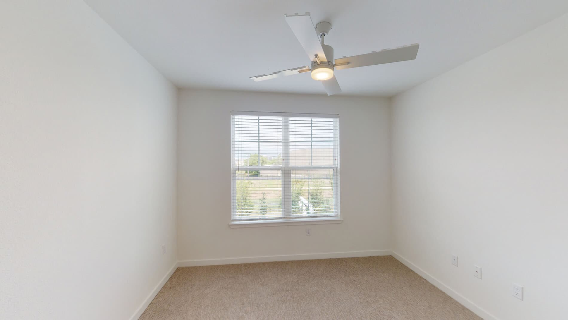 Essex Luxe Apartments 4 of 5