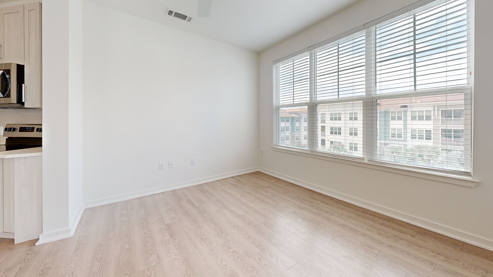 Essex Luxe Apartments 2 of 5