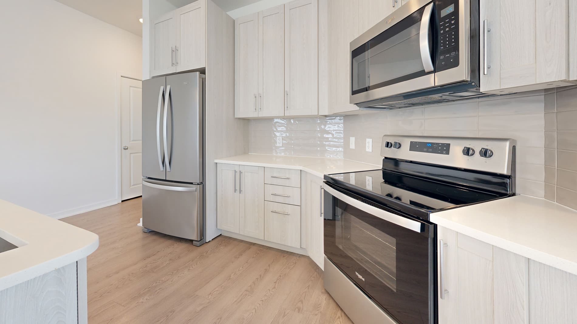 Essex Luxe Apartments 1 of 5