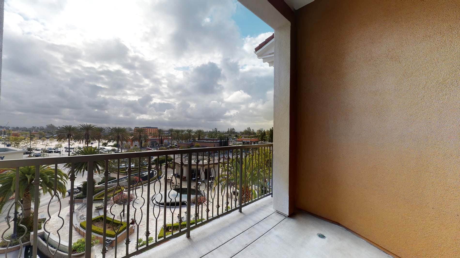 The Residences at Bella Terra 4 of 5