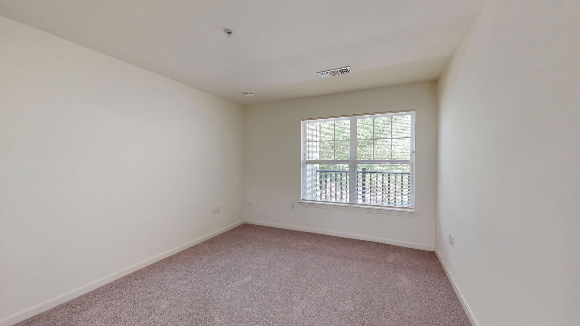 Bradlee Danvers 4 of 4