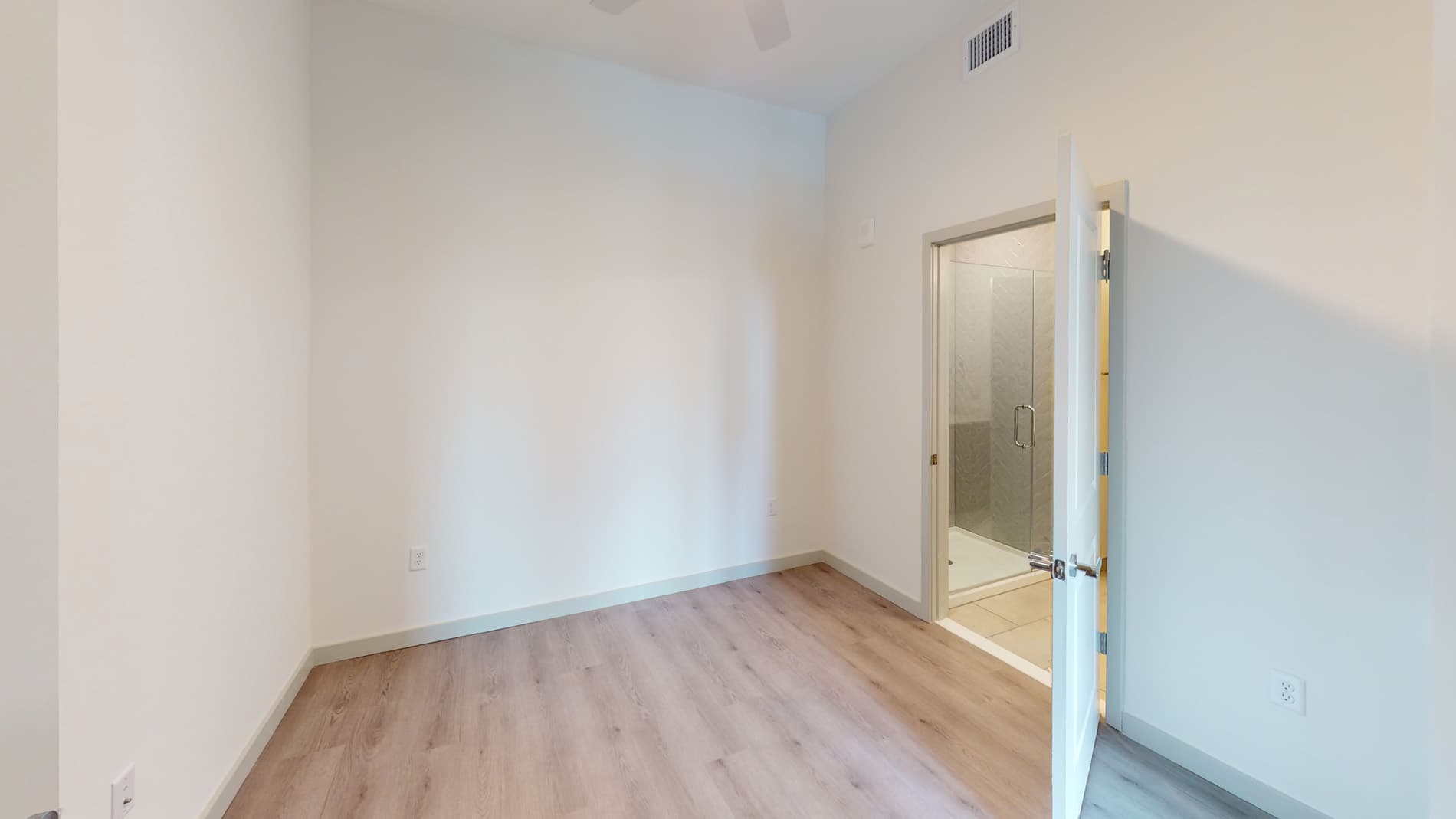 101 N Meridian 4 of 5